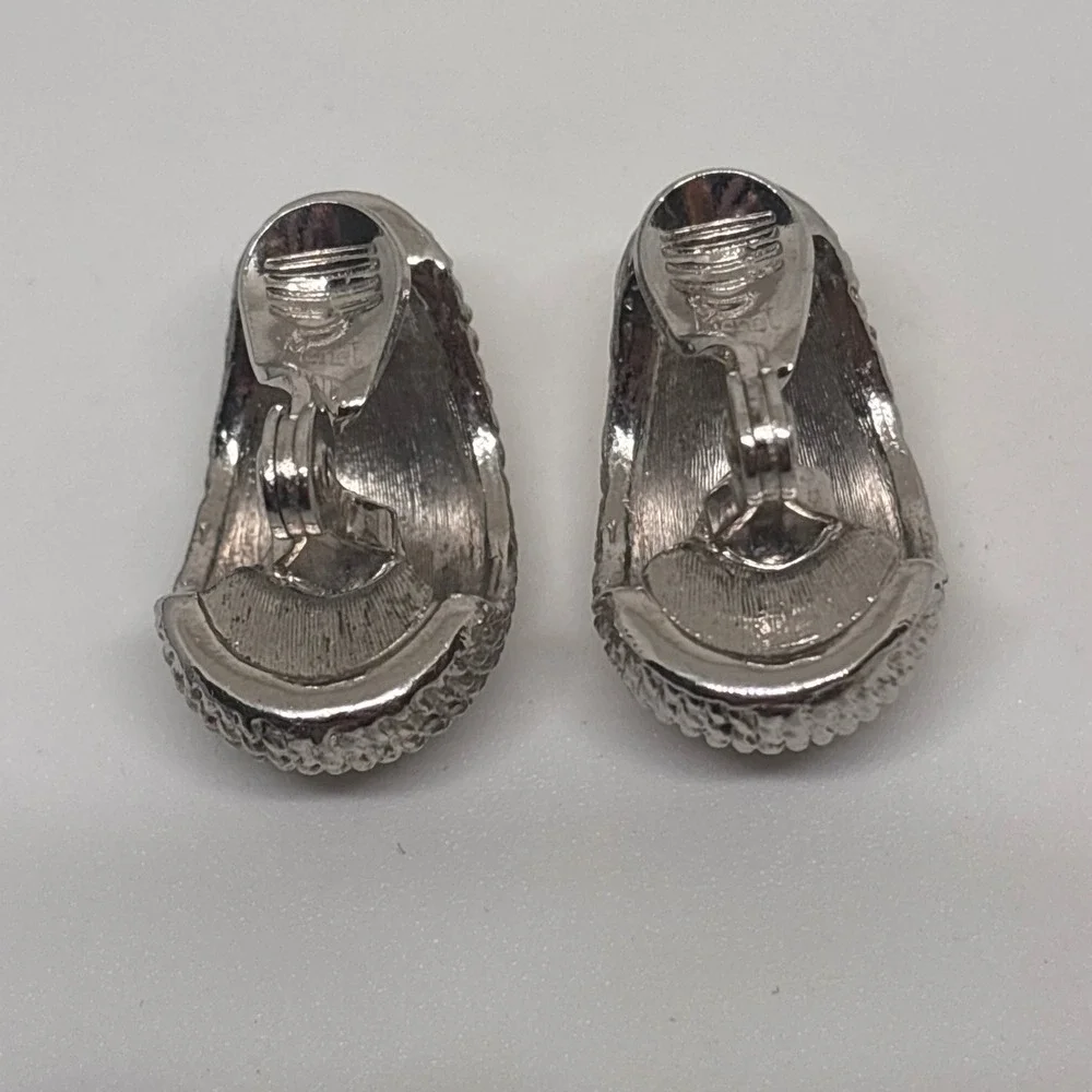 Monet Clip‎ On Earrings Silver Tone Textured Dome Vintage Designer Costume